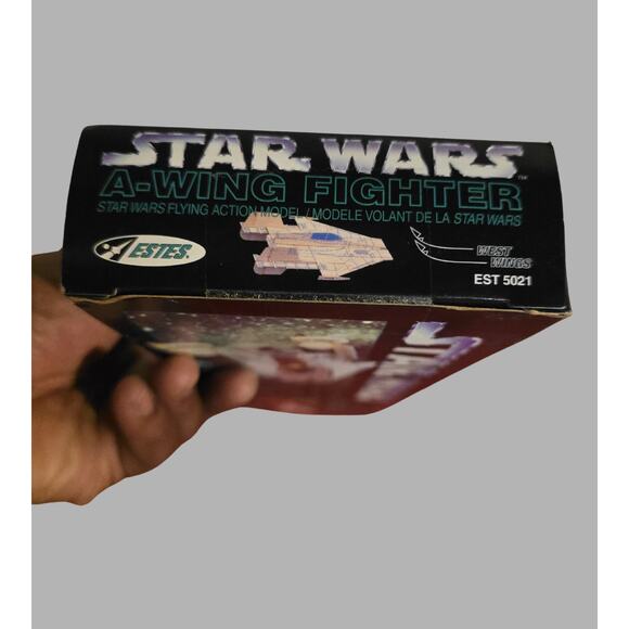 Star Wars A-Wing Fighter Catapult Flying Model Kit Estes EST 5021 - Picture 4 of 5